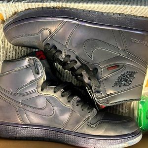 Air Jordan 1 Retro High Zoom 'Fearless Men's size 9